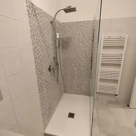 شقة A Casa Di Alessia